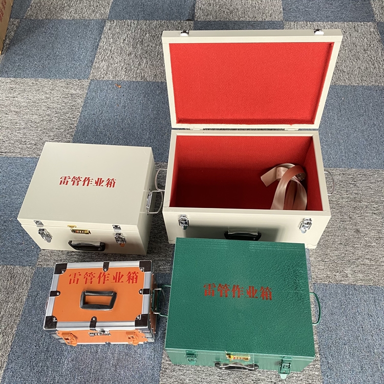广饶爆破工程作业箱如何选择？玻璃钢与传统材质的全面对比